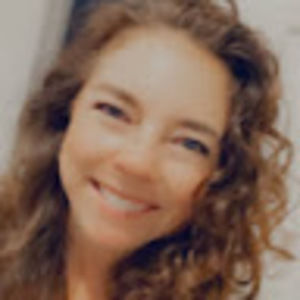 Meet your Posher, Debi